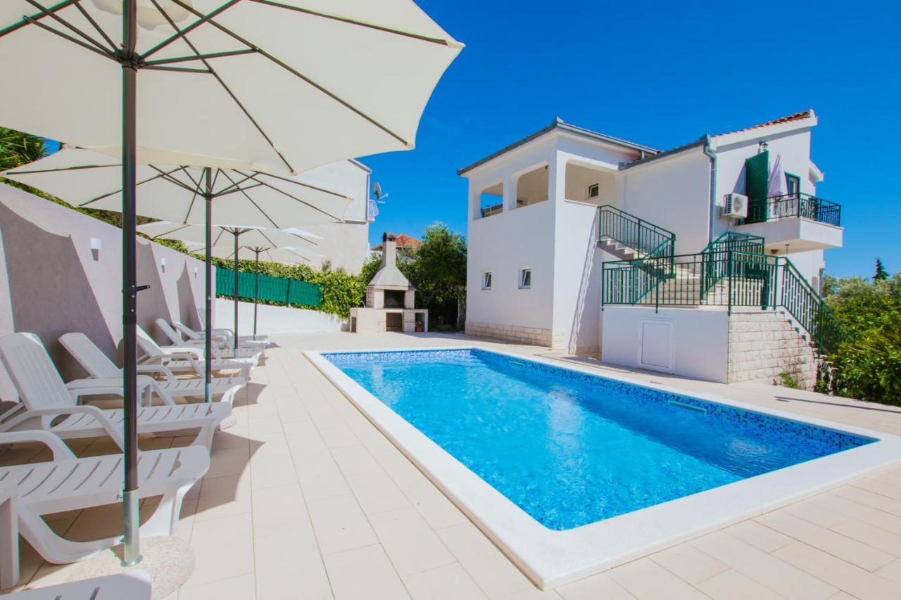 Apartment M6 Seget Vranjica Exterior photo